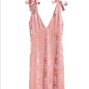 H&M pink Crushed Velvet dress Size 2 NWOT sold out